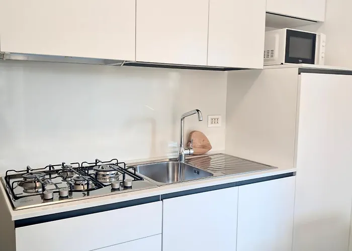 Liana 7 لينانو سابيادورو